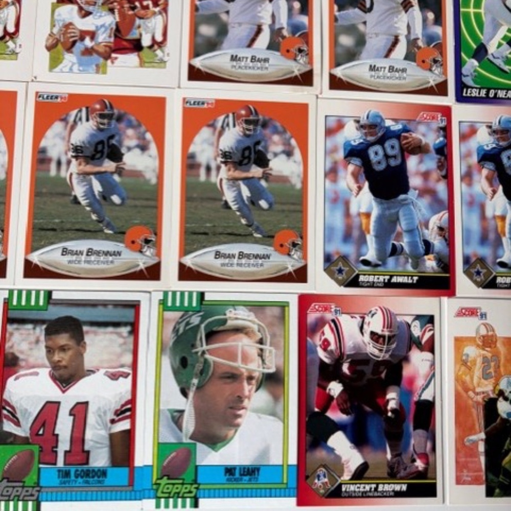 Mixed Lot of 26 Loose Cards Football Trading Cards - Picture 6 of 7
